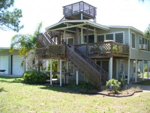 Side View of Deck and Crows Nest